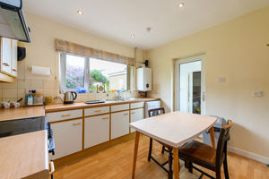 Kitchen Breakfast Room- click for photo gallery